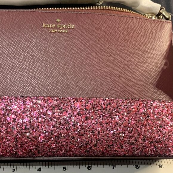 Kate Spade Maroon and Pink Sparkle Crossbody Bag!  NWT!!! CLASSIC!!! - Picture 2 of 2